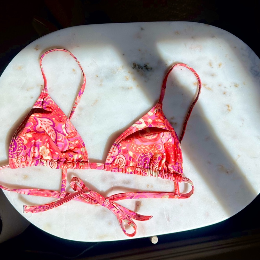 Kulani Kini -Strawberry Swirl Bikini Set - Picture 3 of 4